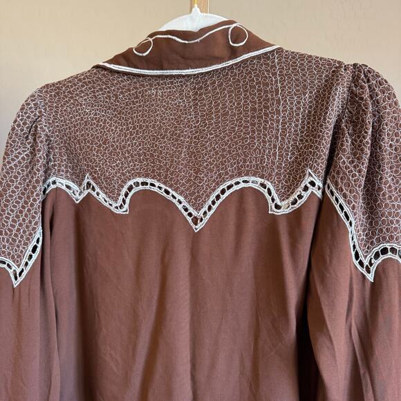 Jen’s Pirate Booty Western Rose Embroidered Blouse Brown Ivory NWOT Small - Picture 7 of 8